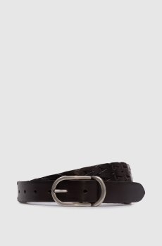 Коричневый кожаный ремень