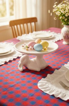 Блюдо керамічне на підставці з фігуркою кролика 22 см