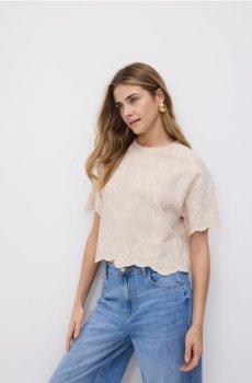 Reserved - Футболка з декоративною вишивкою - бежевий - 250HT-08X