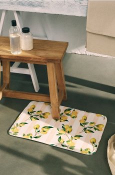 Килимок для ванної кімнати з мотивом лимонів - різнобарвний