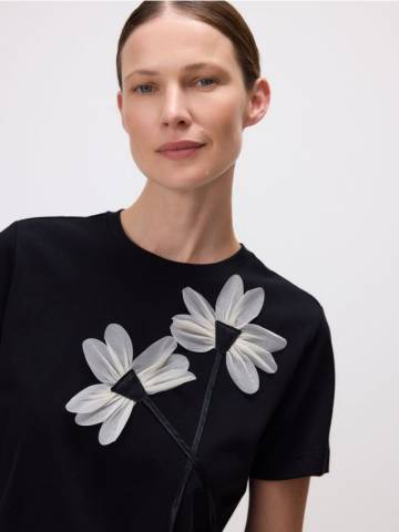 Reserved - Футболка з квітковою аплікацією - чорний - 866HD-99X