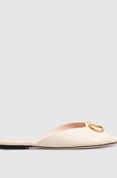 Бежевые кожаные шлепанцы с тиснением под кожу крокодила