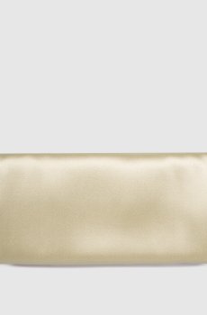 Зеленая наволочка из шелка