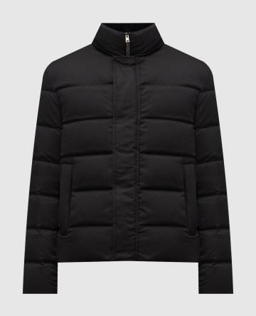 Черная пуховая куртка