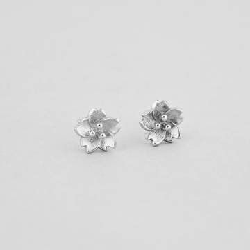 Серебряные серьги Minimal 20291р Серебряные серьги Minimal 20291р
