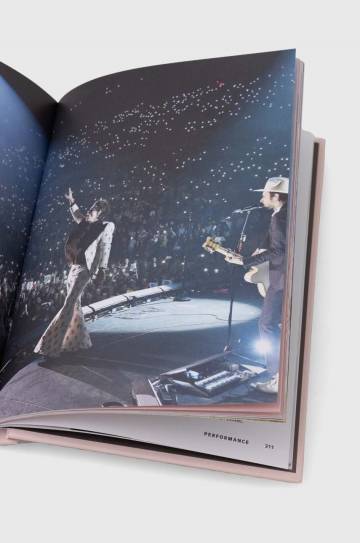 Книга Printworks Icons of Style: Harry Styles by Lauren Cochrane, English Книга Printworks Icons of Style: Harry Styles by Lauren Cochrane, English