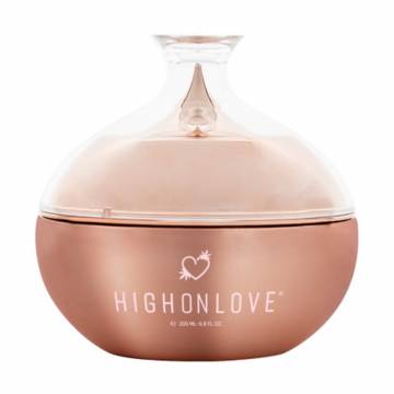 Масло для тела HighOnLove Cannabis Body Butter, 200 мл Масло для тела HighOnLove Cannabis Body Butter, 200 мл
