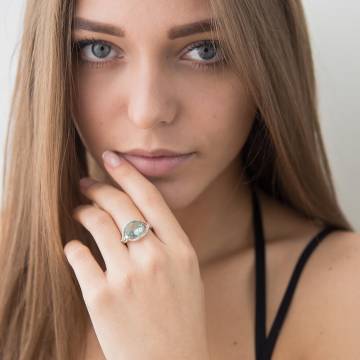Серебряное кольцо с фианитами к11 Серебряное кольцо с фианитами к11