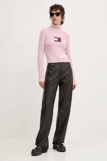 Свитер с примесью шерсти Tommy Jeans женский цвет розовый с гольфом DW0DW18678 Свитер с примесью шерсти Tommy Jeans женский цвет розовый с гольфом DW0DW18678