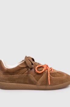 Коричневые замшевые кроссовки August