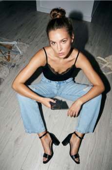 Топ з мереживом - чорний