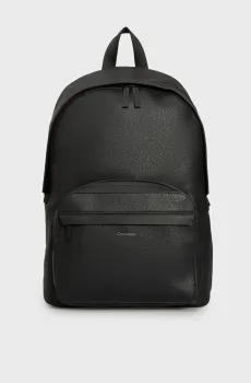 Мужской черный рюкзак MUST ROUND BACKPACK Черный ONESIZE Calvin Klein LV04D3081G