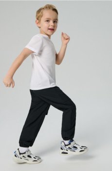 Спортивні джогери зі світловідбивним принтом Active - чорний