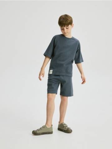 Reserved - BOYS` SWEATER & SHORTS - сіро-зелений - 812BE-96X Reserved - BOYS` SWEATER & SHORTS - сіро-зелений - 812BE-96X