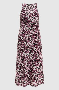 Розовое платье из шелка в принт