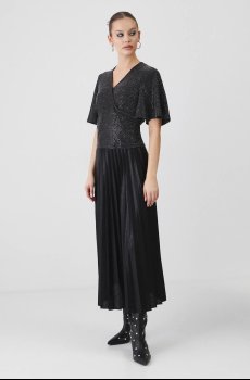 Футболка Medicine