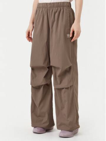 adidas Спортивні штани Essentials Ripstop JD0783 Бежевий Loose Fit adidas Спортивні штани Essentials Ripstop JD0783 Бежевий Loose Fit