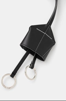 Кожаный брелок MM6 Maison Margiela