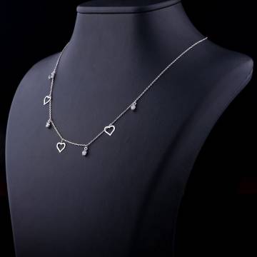 Серебряное колье с фианитами 18483 Серебряное колье с фианитами 18483