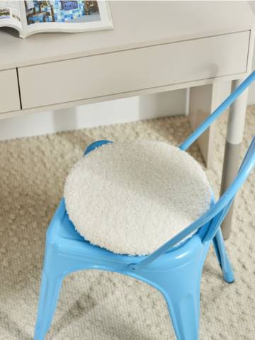 Подушка з штучним хутром - кремовий