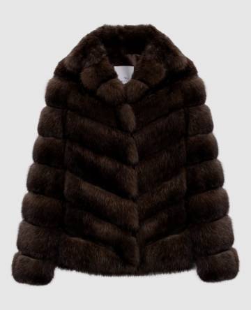 Коричневая шуба из меха соболя