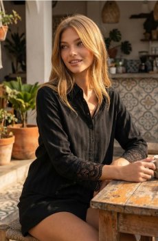 Текстурована бавовняна сорочка з мереживними манжетами - чорний