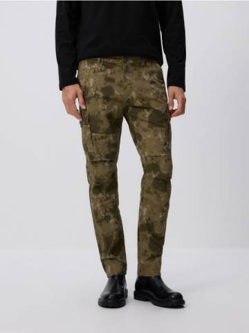 Reserved - Штани slim fit у стилі карго - зелений - 509GC-87P Reserved - Штани slim fit у стилі карго - зелений - 509GC-87P