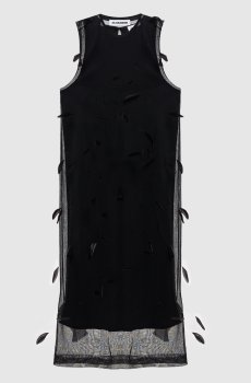 Черное платье из шелка с перьями