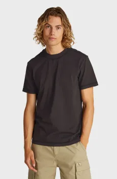 Мужская черная футболка GARMENT DYE TEE Черный L Calvin Klein Jeans J30J327267