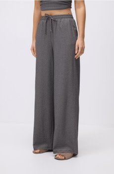 Reserved - Штани з текстурованого трикотажу - темно коричневий - 938HS-89X