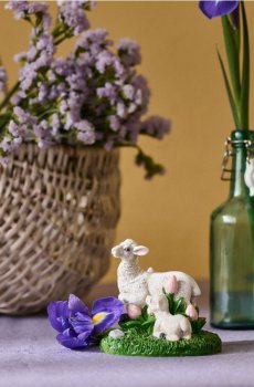 Великодня фігурка овець - білий