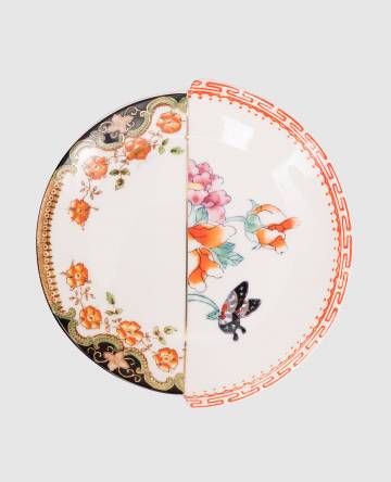 Белое фарфоровое блюдце Zemrude в принт