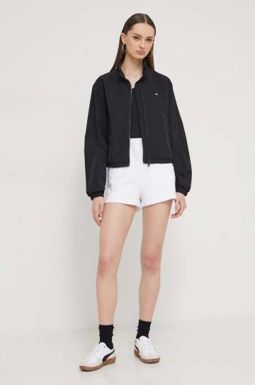 Хлопковые шорты Tommy Jeans цвет белый однотонные высокая посадка Хлопковые шорты Tommy Jeans цвет белый однотонные высокая посадка