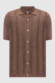 Коричневая рубашка с льном
