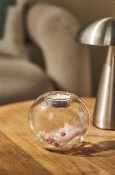 Прозорий свічник із сухоцвітами - пастельний рожевий