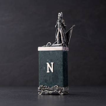 Серебряная фигура ручной работы "Наполеон Бонапарт" 23138 Серебряная фигура ручной работы "Наполеон Бонапарт" 23138
