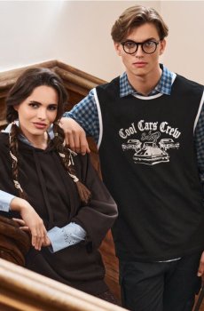 Майка з принтом - чорний