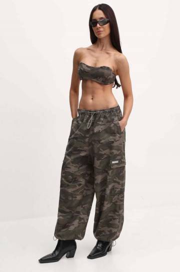 Хлопковые брюки Miss Sixty 6L2PJ2080000 PJ2080 цвет зелёный фасон cargo высокая посадка 6L2PJ2080000 Хлопковые брюки Miss Sixty 6L2PJ2080000 PJ2080 цвет зелёный фасон cargo высокая посадка 6L2PJ2080000