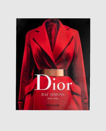 Книга DIOR BY DIORBY RAF SIMONS 2012-2015 Книга DIOR BY DIORBY RAF SIMONS 2012-2015