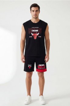 Футболка boxy з віскозою Chicago Bulls NBA - чорний