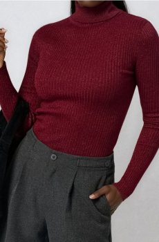 Джемпер з трикотажу в рубчик - світло-ліловий