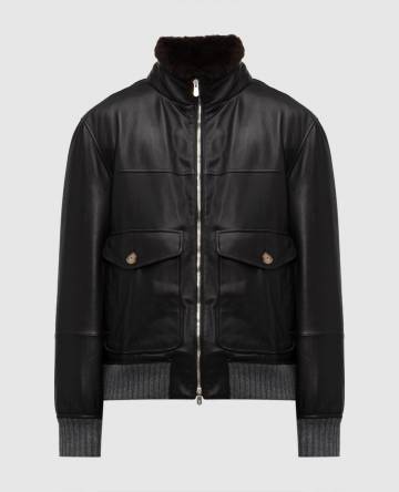 Черная кожаная куртка с овчиной