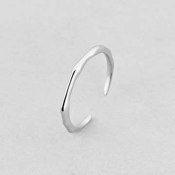 Серебряное кольцо Minimal 510386 Серебряное кольцо Minimal 510386