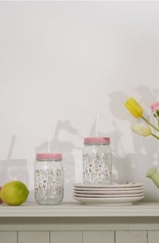 Набір скляних кухлів із кришкою та соломинкою з квітковим мотивом 2 pack - різнобарвний