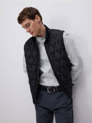 Reserved - MEN`S OUT VEST - чорний - 6564H-99X Reserved - MEN`S OUT VEST - чорний - 6564H-99X