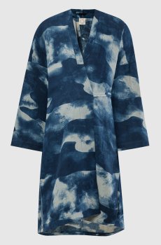 Синий удлиненный кардиган на запах из льна в абстрактный принт