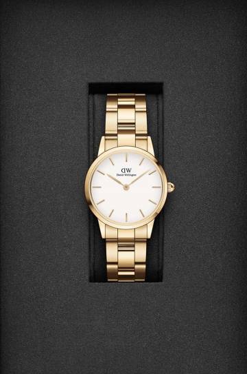 Часы Daniel Wellington Iconic Link White женские цвет золотой Часы Daniel Wellington Iconic Link White женские цвет золотой