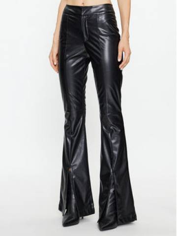 Silvian Heach Штани зі штучної шкіри GPA23026PA Чорний Regular Fit Silvian Heach Штани зі штучної шкіри GPA23026PA Чорний Regular Fit