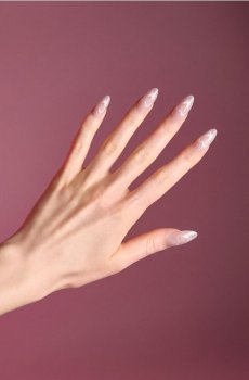 Штучні нігті з блискітками та сердечками 24 шт - пастельний рожевий