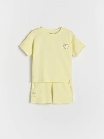 Reserved - BOYS` T-SHIRT & SHORTS - світло-жовтий - 339BF-10X Reserved - BOYS` T-SHIRT & SHORTS - світло-жовтий - 339BF-10X